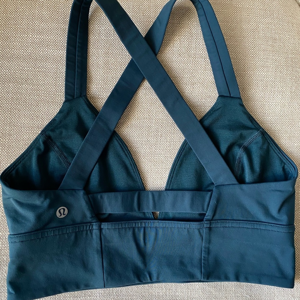 Lululemon teal colored sports bra Sz. 8